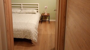 Unclassified image, 2 of 10, button - Rooms with private bathrooms (Rho)