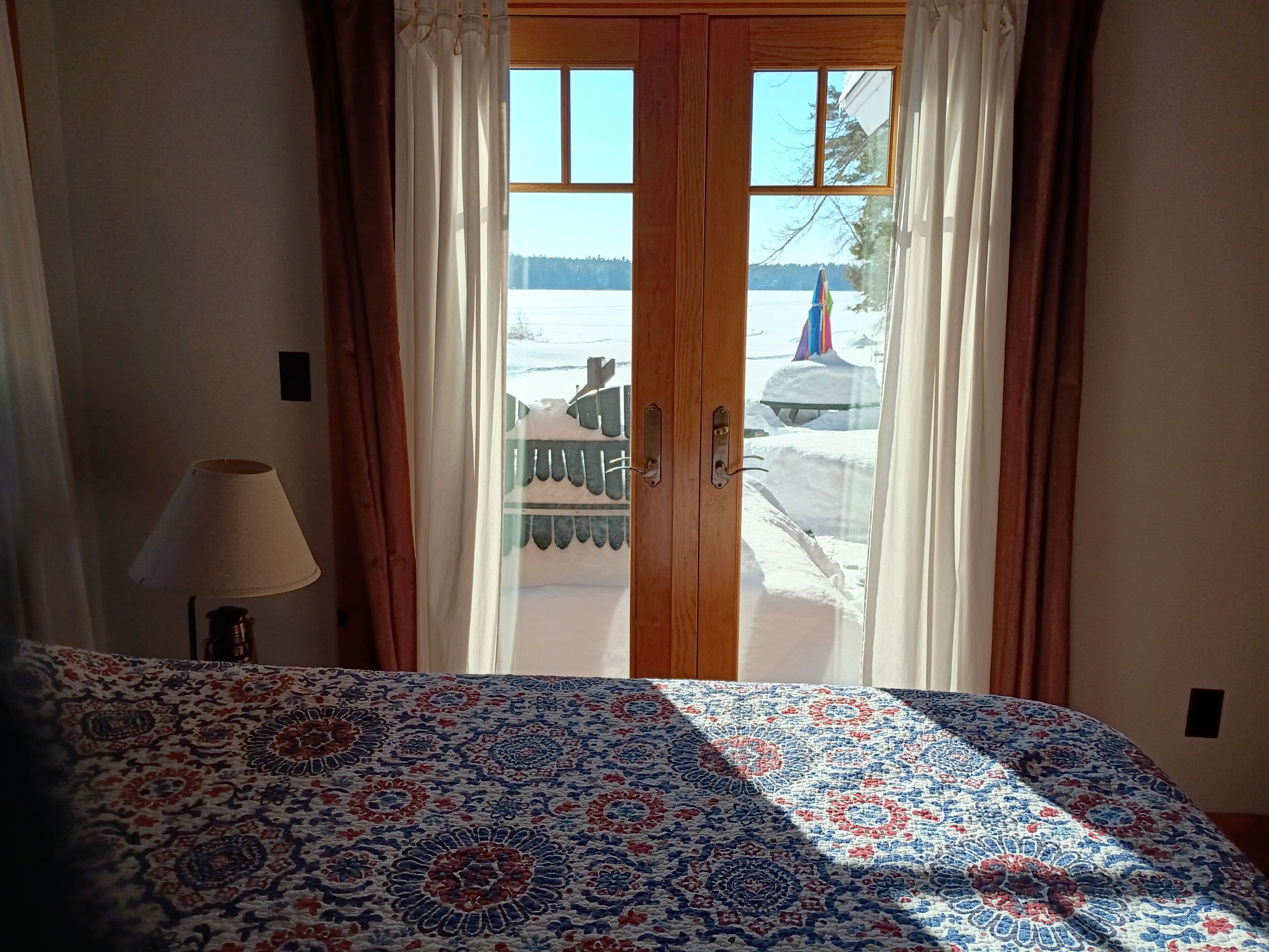 6 chambres, fer et planche à repasser, Wi-Fi, draps fournis