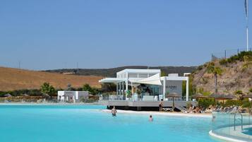 Apartment | Pool | Outdoor pool