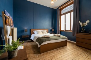 Deluxe Double Room, Canal View | Free WiFi