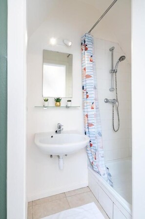 Double Room, Canal View | Bathroom - The Canal View Suites (Brugge)