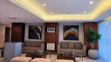 Condo, 2 Bedrooms, Accessible | Interior