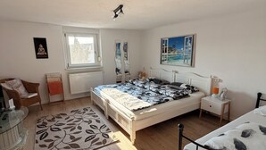 2 soverom, strykejern/-brett, wi-fi og sengetøy