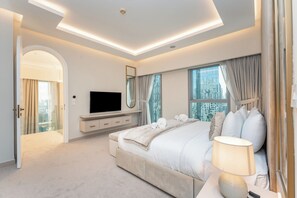 Luxury Duplex, 1 King Bed, Non Smoking, City View | In-room safe, blackout curtains, soundproofing, iron/ironing board - PVH - Central Park 1BR with Study Room (Dubai)