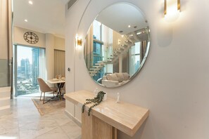 Luxury Duplex, 1 King Bed, Non Smoking, City View - PVH - Central Park 1BR with Study Room (Dubai)