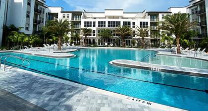 Landing Beautiful 1bd, Clubhouse, Gym