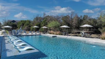 Outdoor pool, sun loungers