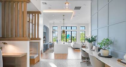 Landing Apartments - Southeast Austin