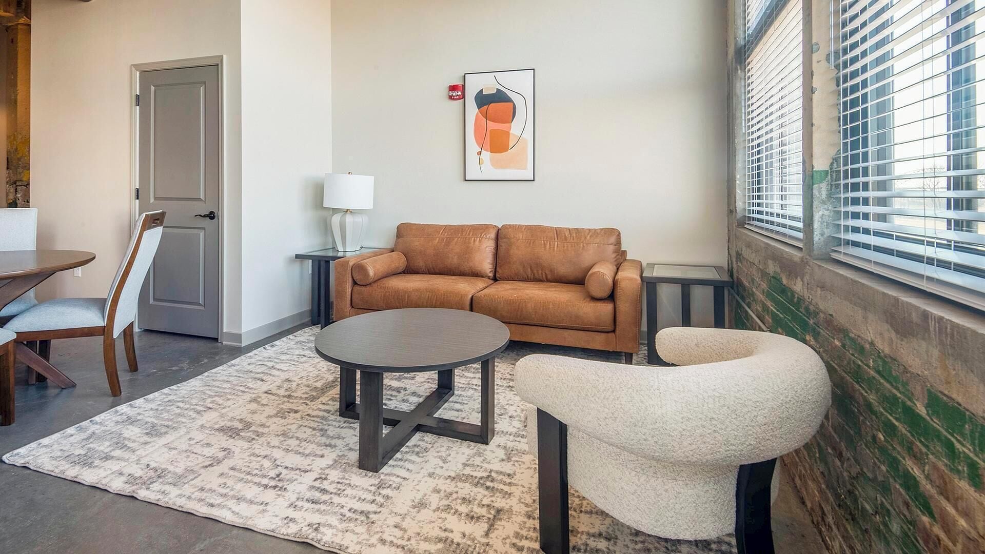 Apartamento (2 Bedrooms) | Zona de estar | Una televisión