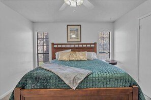 3 dormitoris, planxa i posts de planxar, wifi gratuïta i roba de llit 