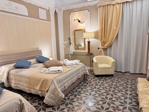2 Schlafzimmer, Schreibtisch, Bügeleisen/Bügelbrett, WLAN