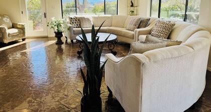 Casa de SOM - Pet & Visitor Friendly - Proceeds all go to SOM Non-Profit