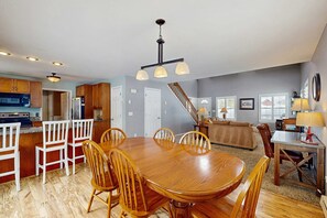 Dining - Secluded McCall Retreat Deck & Mountain Views (McCall)