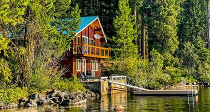 Secluded Lake Home - Dock, Deck & Beach Access
