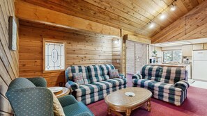 TV, fireplace, offices - Adventurous McCall Cabin Near Payette Lake (McCall)