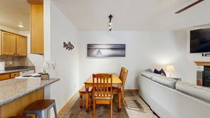 Interior - Central McCall Condo | Back Yard & Patio (McCall)