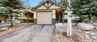 Central McCall Condo | Back Yard & Patio