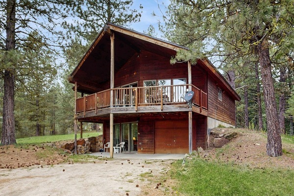 Home Exterior and Parking