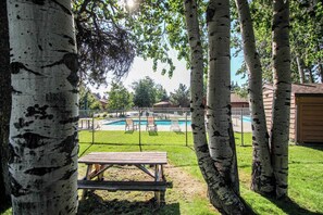 Property grounds - Central McCall Condo | Pool, Hot Tub & Fireplace (McCall)