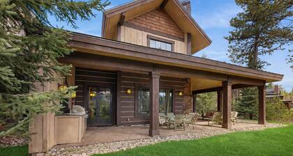 Luxury 3BR McCall Home | Outdoor Kitchen & River