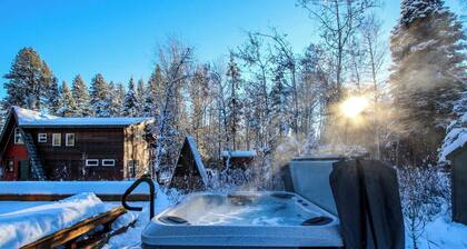 Sunny McCall Retreat | Hot Tub, Deck & Office