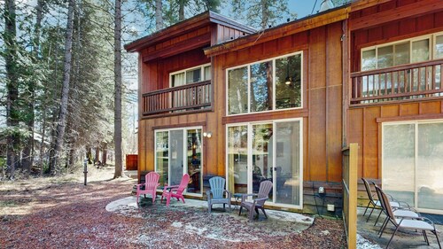 Golf Course Retreat | Patio & Near Downtown McCall