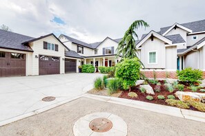 Exterior - Charming North End Farmhouse Near Foothills (Boise)