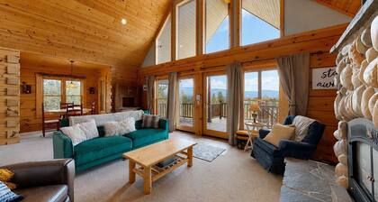 Mountain View Retreat | Pool & Golf Access