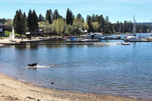 Beach - Family Retreat - Pool, Tennis & Lake Access (McCall)