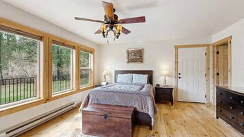 3 bedrooms, WiFi, bed sheets