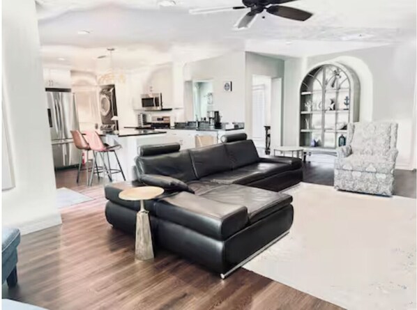 Smart TV - Eagle Landing 3 bedroom + 2 bath and HEATED pool (Sarasota)