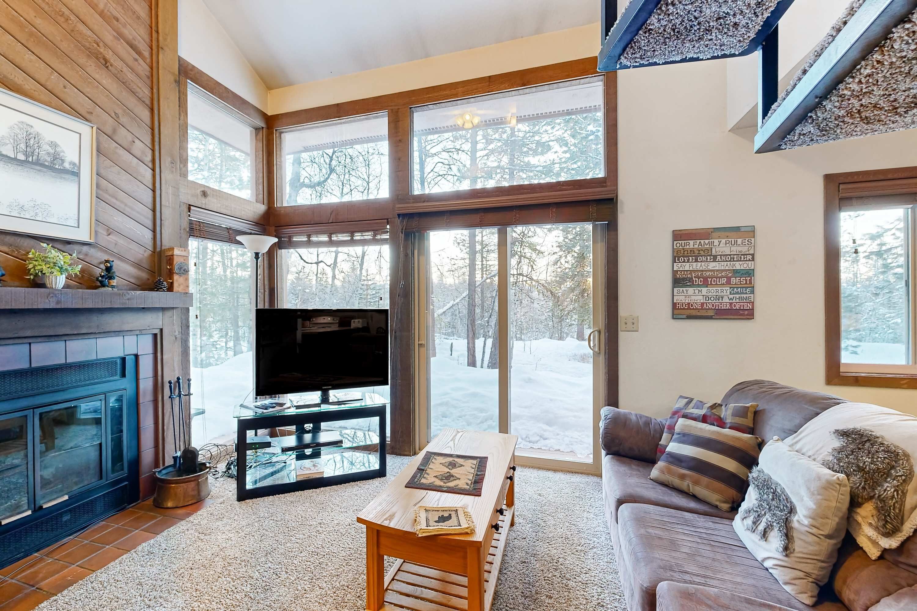 TV, fireplace, DVD player, offices
