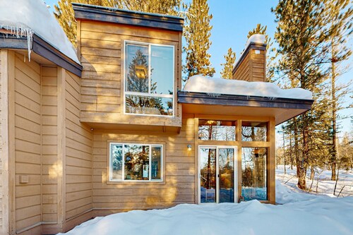 Cozy McCall Condo With Deck and Wood Fireplace