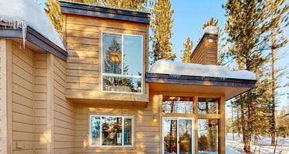 Cozy McCall Condo With Deck and Wood Fireplace