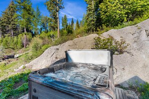 Outdoor spa tub - Modern Rustic Retreat at Tamarack Ski Resort (Donnelly)