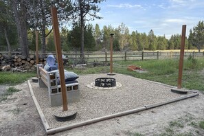 Property grounds - Donnelly Home, Hot Tub, AC, Fire Pit,Extra Parking (Donnelly)