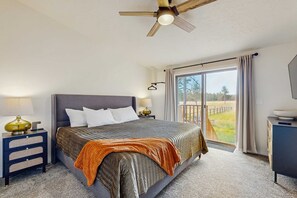 4 bedrooms, desk, iron/ironing board, travel cot