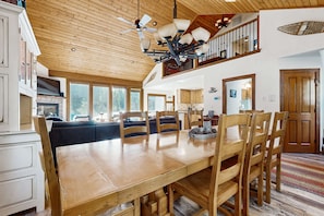 Dining - Payette River Retreat with Hot Tub & Views (McCall)