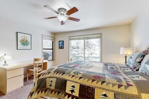 2 bedrooms, WiFi, bed sheets - McCall Getaway Near Payette Lake & Golf (McCall)