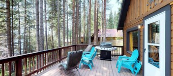 Rustic Lake House - Private Dock & Deck