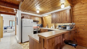 Fridge, microwave, oven, stovetop - Cozy A-Frame Cabin in Downtown McCall (McCall)