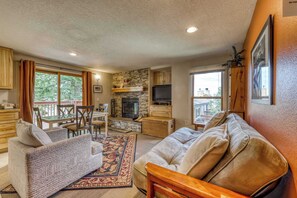 TV, fireplace, DVD player, offices