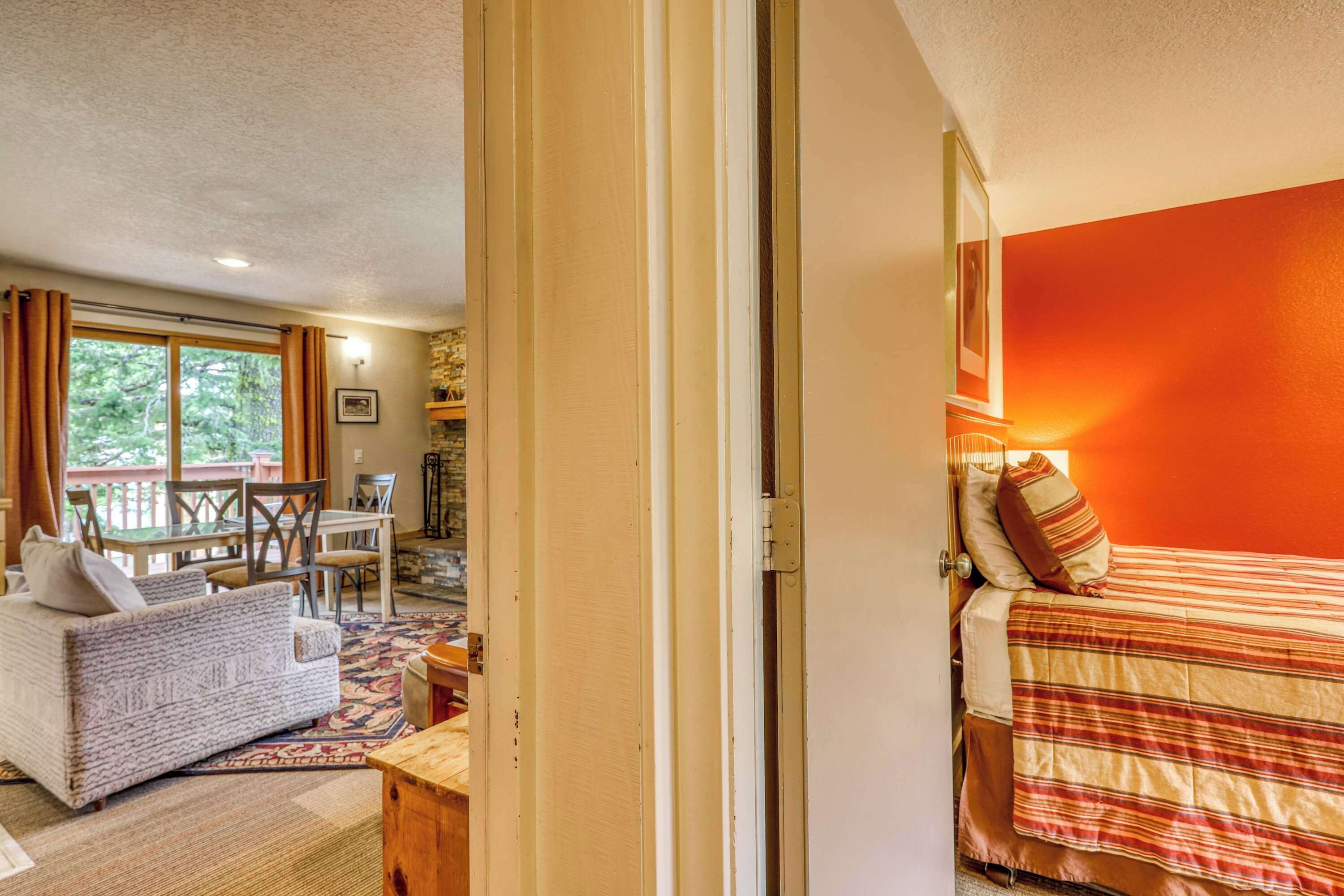 1 bedroom, travel crib, WiFi, bed sheets