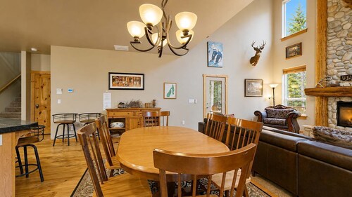 Family McCall Cabin | Golf Course, Pet Friendly