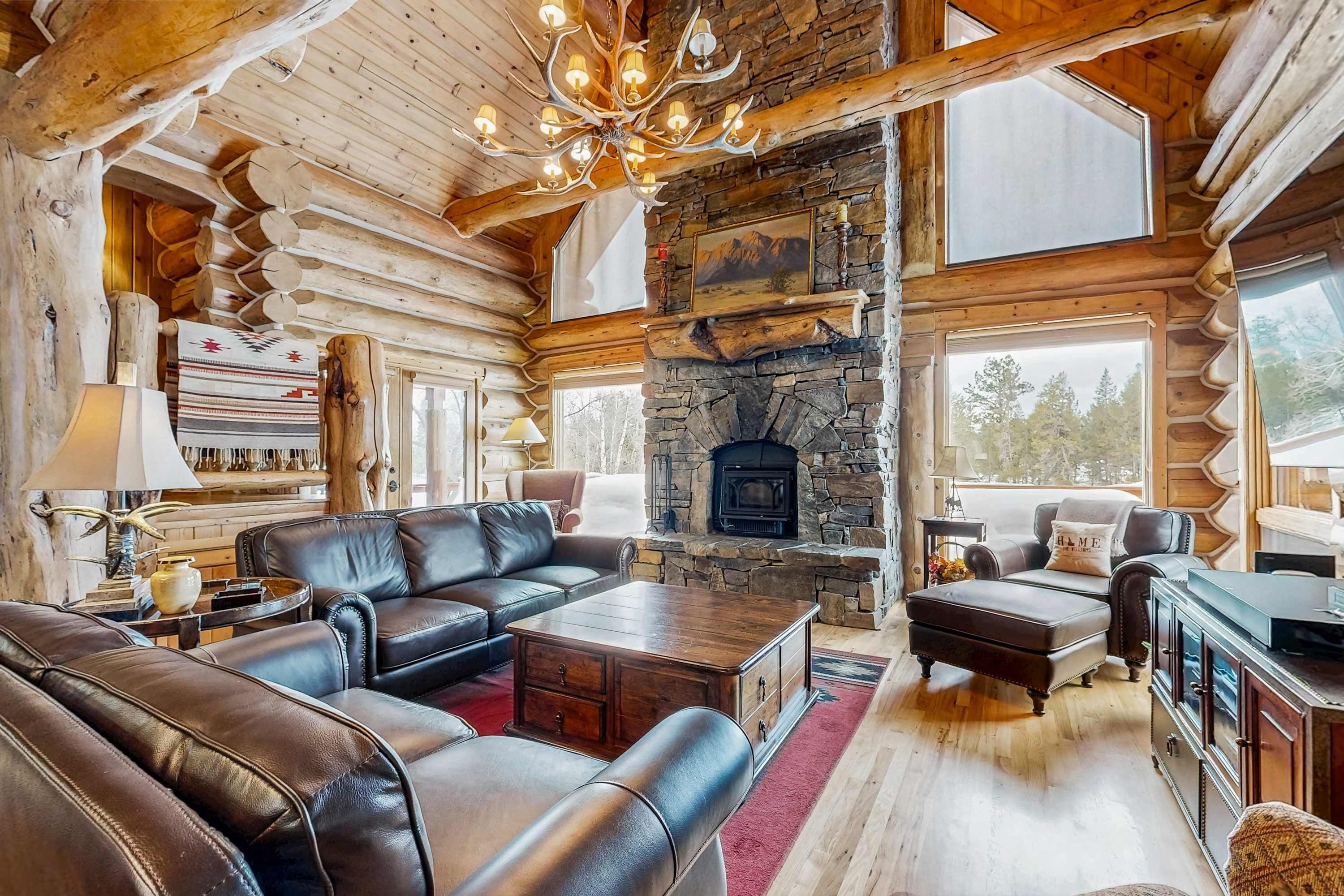 TV, fireplace, DVD player