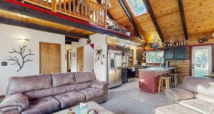 McCall Cabin, Hot Tub, Trailer Parking