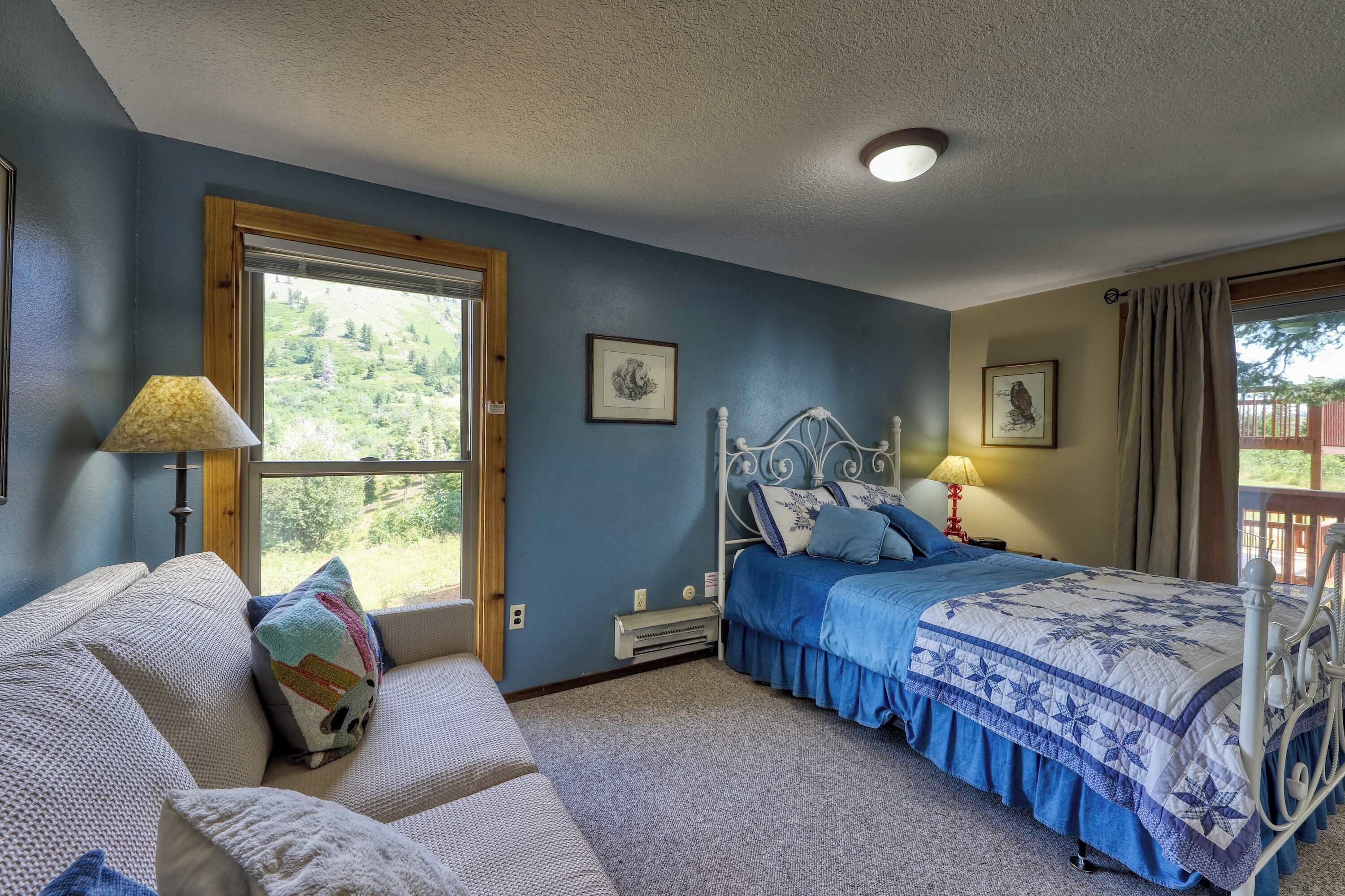 Internet, bed sheets