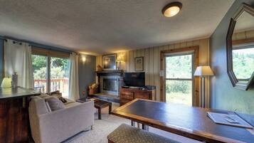 TV, fireplace, DVD player, offices