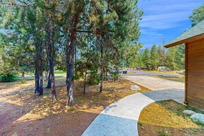 Property grounds - McCall Luxury Retreat | Gas Firepit, Private Lot (McCall)