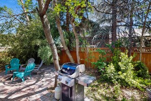 Property grounds - Charming Tiny Home in Boise's North End (Boise)